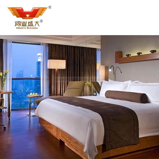 Executive Suite Days Inn Hotel Bedroom Furniture Wooden Bed
