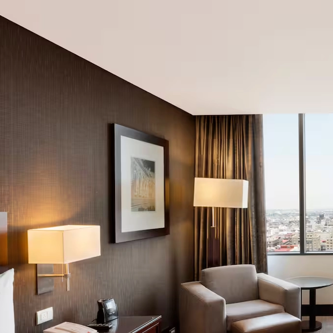 Moderna hotelska stenska umetnina​različnih velikosti Vzdržljiva hotelska stenska umetnina za hotele