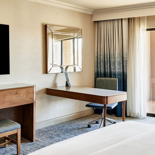 Rešitev za vgradno pohištvo Hotelska pisalna miza za hotelsko sobo za goste