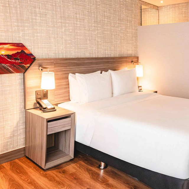 Luksuzne hotelske nočne omarice, pohištvo za hotelske apartmaje